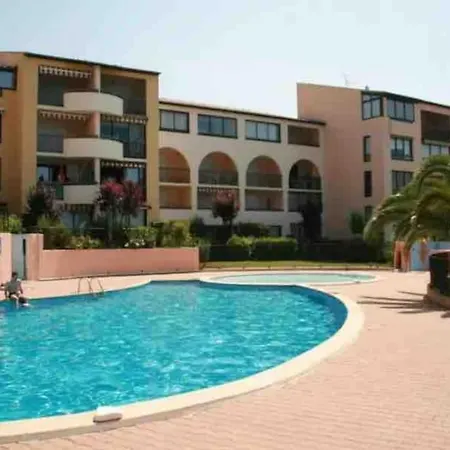 Apartment T2 Bord De Mer, Six Fours Les Plages. Piscine.clim
